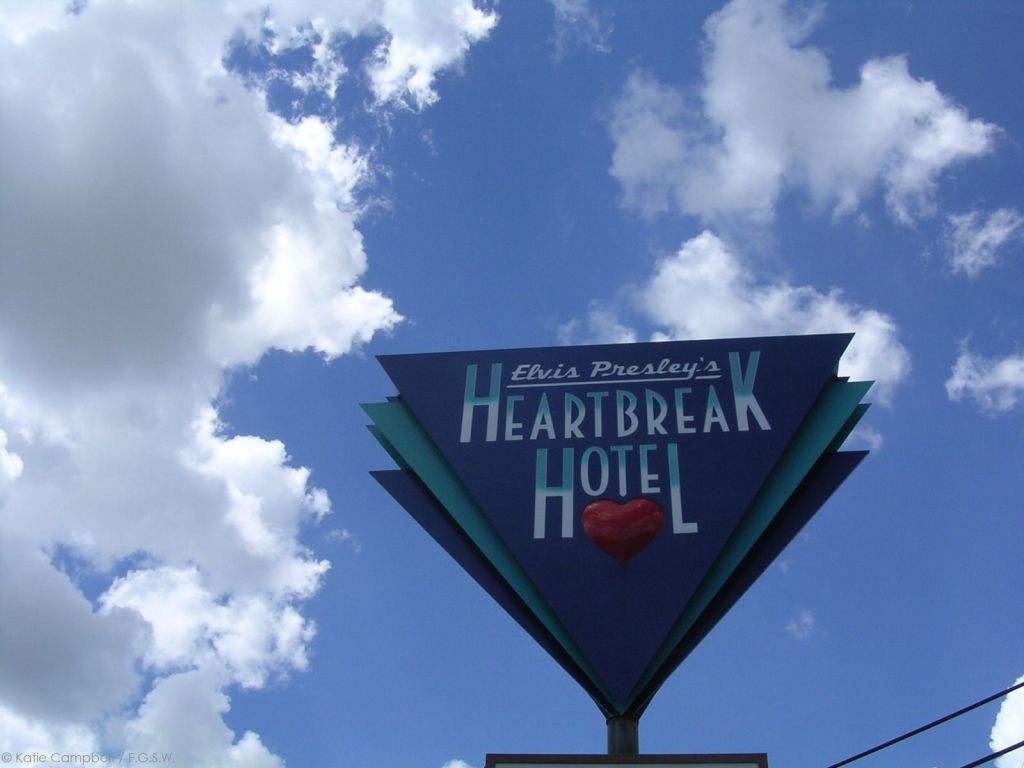 Signs #1: Heartbreak Hotel